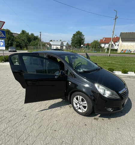 Опель Корса, объемом двигателя 1.3 л и пробегом 216 тыс. км за 5500 $, фото 26 на Automoto.ua