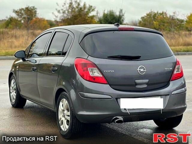 Опель Корса, объемом двигателя 1.3 л и пробегом 230 тыс. км за 4500 $, фото 3 на Automoto.ua