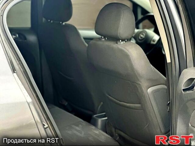 Опель Корса, объемом двигателя 1.3 л и пробегом 230 тыс. км за 4500 $, фото 8 на Automoto.ua