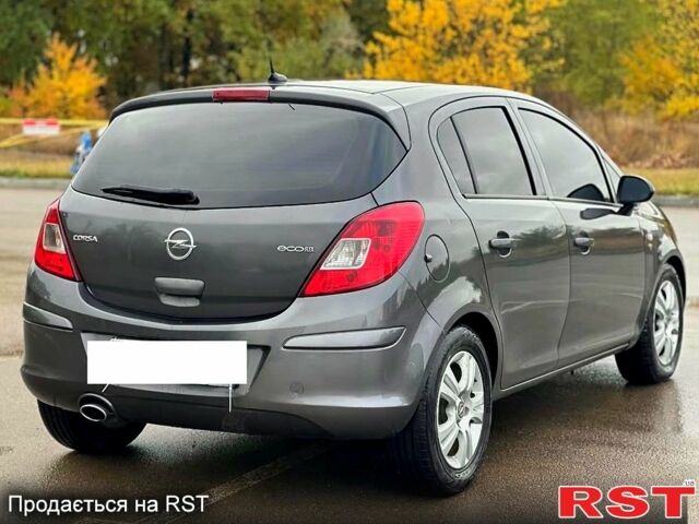 Опель Корса, объемом двигателя 1.3 л и пробегом 230 тыс. км за 4500 $, фото 5 на Automoto.ua
