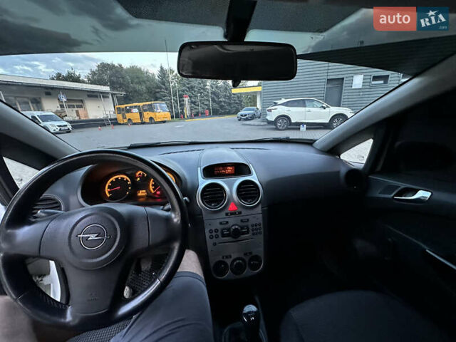 Опель Корса, объемом двигателя 1.2 л и пробегом 198 тыс. км за 4600 $, фото 12 на Automoto.ua