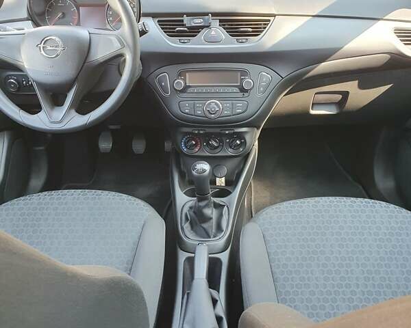 Опель Корса, объемом двигателя 1.23 л и пробегом 16 тыс. км за 8000 $, фото 6 на Automoto.ua