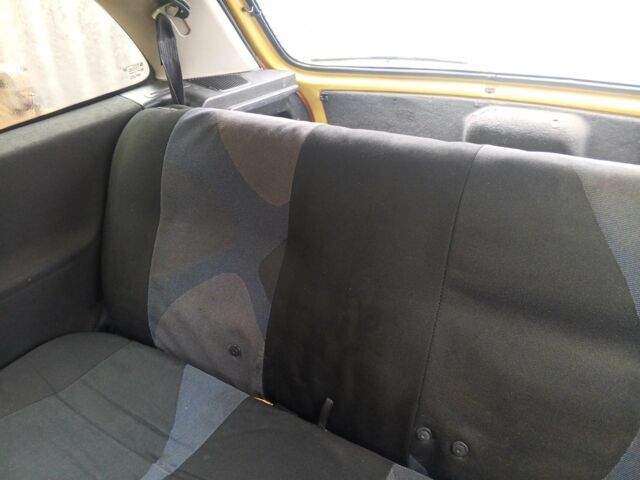 Желтый Опель Корса, объемом двигателя 1 л и пробегом 380 тыс. км за 2500 $, фото 10 на Automoto.ua