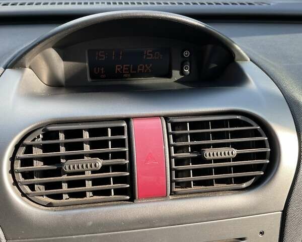 Опель Корса 2002 у Полтаві на Automoto.ua Жовтий Опель Корса, об'ємом двигуна 1.2 л та пробігом 192 тис. км за 3600 $, фото 33 на Automoto.ua