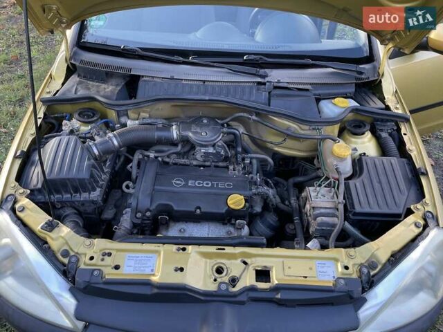 Опель Корса 2002 у Полтаві на Automoto.ua Жовтий Опель Корса, об'ємом двигуна 1.2 л та пробігом 192 тис. км за 3600 $, фото 48 на Automoto.ua