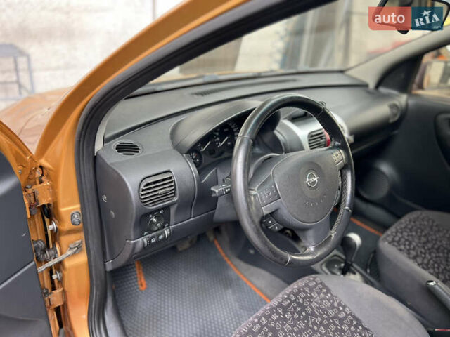 Жовтий Опель Корса, об'ємом двигуна 1.2 л та пробігом 244 тис. км за 3300 $, фото 13 на Automoto.ua