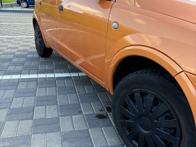 Жовтий Опель Корса, об'ємом двигуна 1.2 л та пробігом 34 тис. км за 3200 $, фото 1 на Automoto.ua