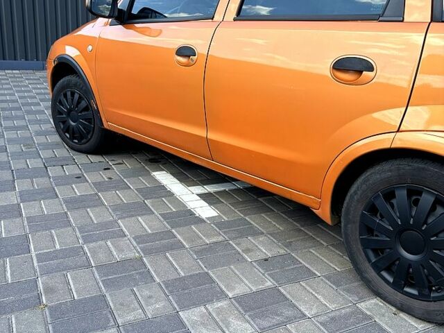 Жовтий Опель Корса, об'ємом двигуна 1.2 л та пробігом 34 тис. км за 3200 $, фото 2 на Automoto.ua