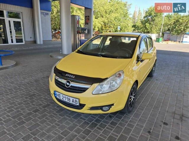 Жовтий Опель Корса, об'ємом двигуна 1.23 л та пробігом 170 тис. км за 6100 $, фото 1 на Automoto.ua