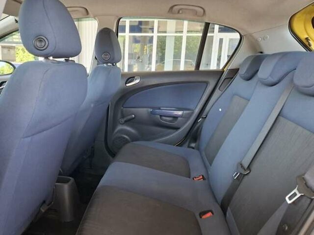 Жовтий Опель Корса, об'ємом двигуна 1.23 л та пробігом 170 тис. км за 6100 $, фото 15 на Automoto.ua