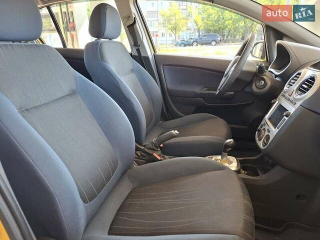 Жовтий Опель Корса, об'ємом двигуна 1.23 л та пробігом 170 тис. км за 6100 $, фото 19 на Automoto.ua