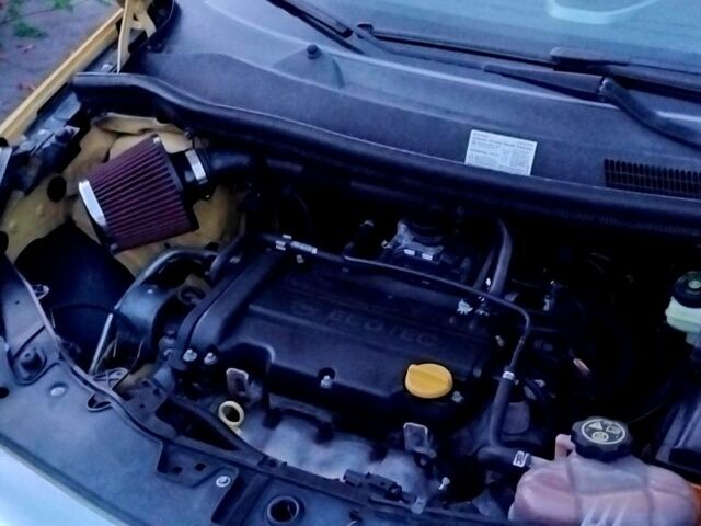 Жовтий Опель Корса, об'ємом двигуна 1.4 л та пробігом 204 тис. км за 4300 $, фото 10 на Automoto.ua