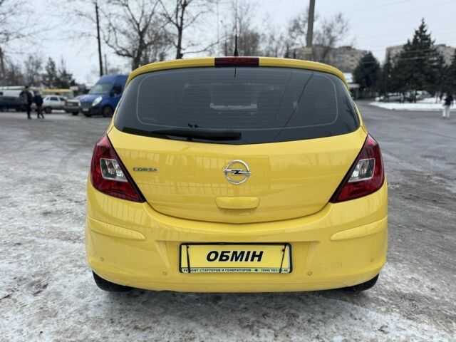 Жовтий Опель Корса, об'ємом двигуна 1.3 л та пробігом 87 тис. км за 6850 $, фото 5 на Automoto.ua