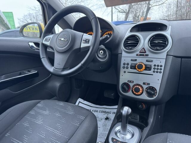 Жовтий Опель Корса, об'ємом двигуна 1.3 л та пробігом 87 тис. км за 6850 $, фото 13 на Automoto.ua