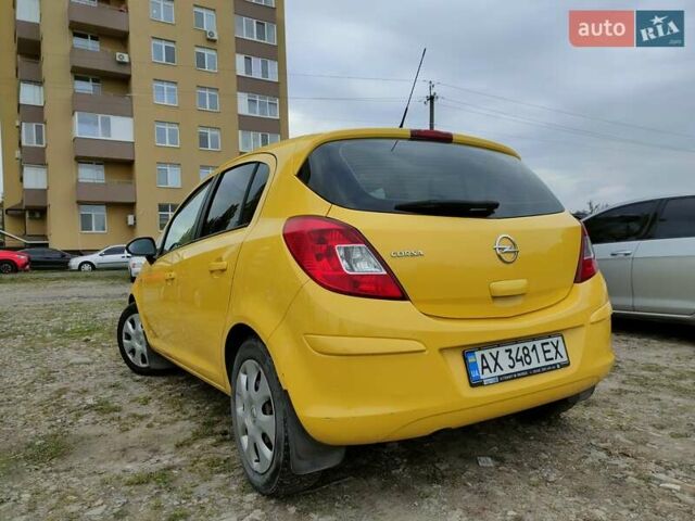 Желтый Опель Корса, объемом двигателя 1.23 л и пробегом 176 тыс. км за 5750 $, фото 29 на Automoto.ua