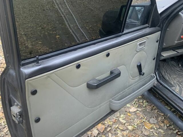 Серый Опель Корса, объемом двигателя 1.3 л и пробегом 333 тыс. км за 600 $, фото 17 на Automoto.ua