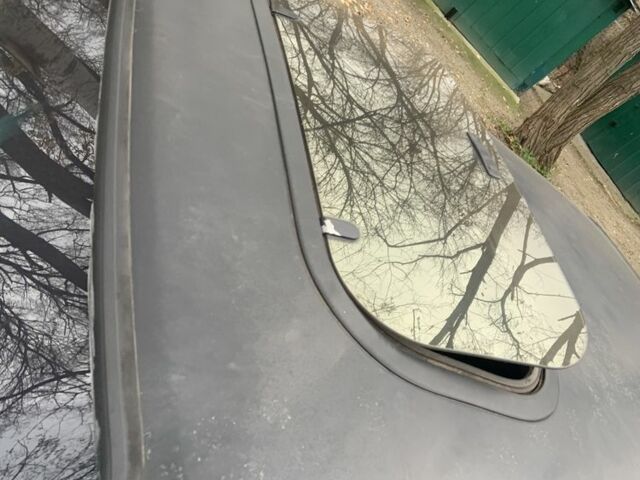 Серый Опель Корса, объемом двигателя 1.3 л и пробегом 333 тыс. км за 600 $, фото 4 на Automoto.ua