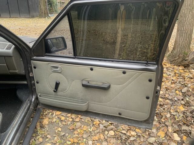 Серый Опель Корса, объемом двигателя 1.3 л и пробегом 333 тыс. км за 600 $, фото 18 на Automoto.ua