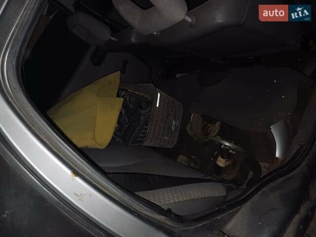 Сірий Опель Корса, об'ємом двигуна 1.2 л та пробігом 250 тис. км за 800 $, фото 1 на Automoto.ua