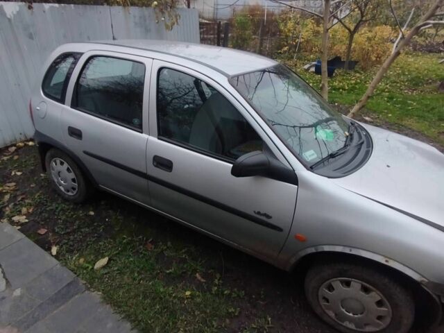 Серый Опель Корса, объемом двигателя 1.2 л и пробегом 220 тыс. км за 550 $, фото 1 на Automoto.ua