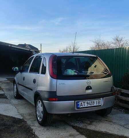 Серый Опель Корса, объемом двигателя 1.2 л и пробегом 115 тыс. км за 3300 $, фото 2 на Automoto.ua
