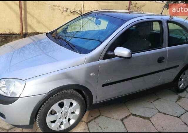 Серый Опель Корса, объемом двигателя 1.2 л и пробегом 274 тыс. км за 2895 $, фото 1 на Automoto.ua