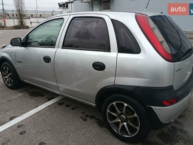 Сірий Опель Корса, об'ємом двигуна 1.2 л та пробігом 220 тис. км за 3300 $, фото 7 на Automoto.ua