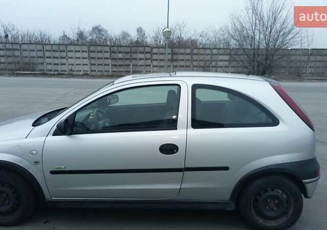 Сірий Опель Корса, об'ємом двигуна 0.97 л та пробігом 198 тис. км за 3200 $, фото 2 на Automoto.ua