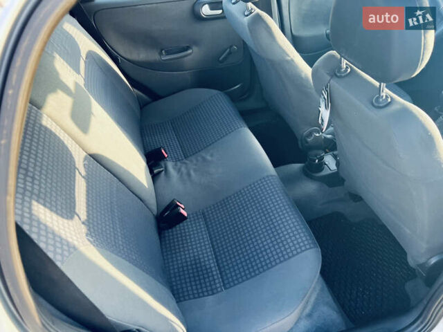 Серый Опель Корса, объемом двигателя 1.2 л и пробегом 194 тыс. км за 3600 $, фото 5 на Automoto.ua