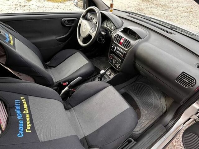 Опель Корса 2002 в Умани на Automoto.ua Серый Опель Корса, объемом двигателя 1 л и пробегом 150 тыс. км за 3150 $, фото 7 на Automoto.ua