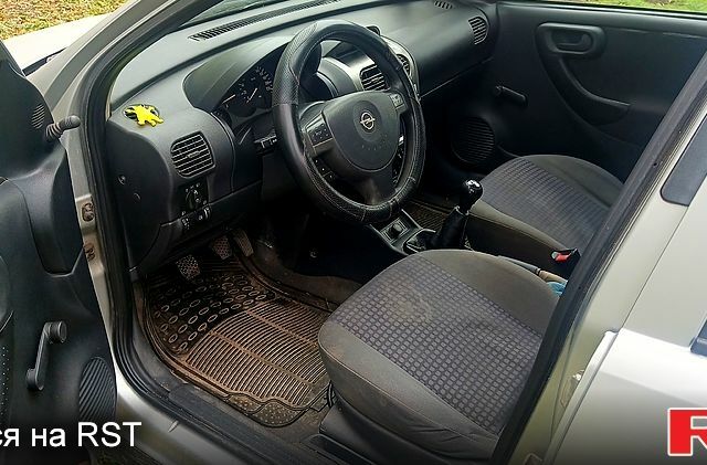 Опель Корса 2002 в Гайсине на Automoto.ua Серый Опель Корса, объемом двигателя 1 л и пробегом 250 тыс. км за 2700 $, фото 4 на Automoto.ua