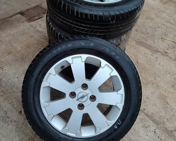 Сірий Опель Корса, об'ємом двигуна 1 л та пробігом 208 тис. км за 2800 $, фото 8 на Automoto.ua