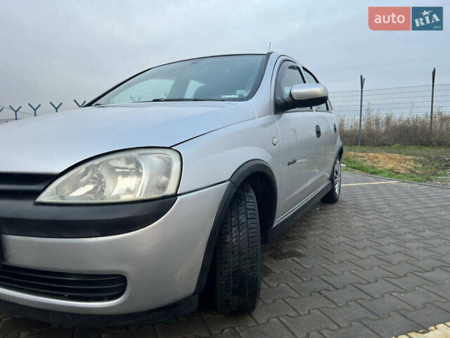 Сірий Опель Корса, об'ємом двигуна 1.2 л та пробігом 195 тис. км за 3400 $, фото 1 на Automoto.ua