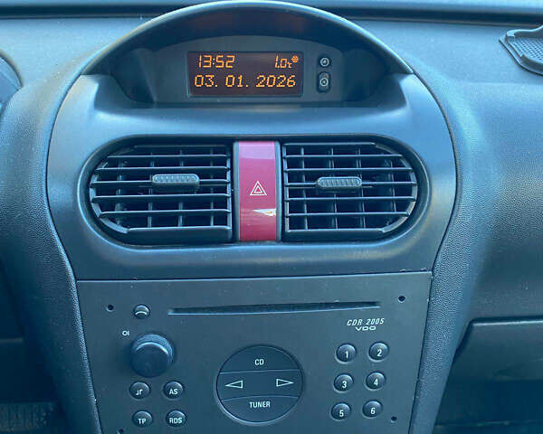 Серый Опель Корса, объемом двигателя 0.97 л и пробегом 185 тыс. км за 3350 $, фото 14 на Automoto.ua