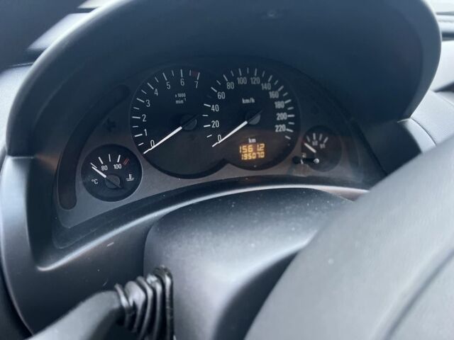 Серый Опель Корса, объемом двигателя 1.2 л и пробегом 195 тыс. км за 3200 $, фото 10 на Automoto.ua