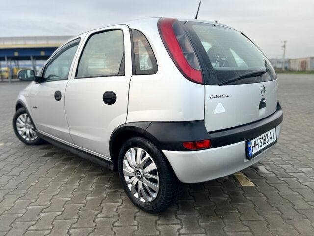 Серый Опель Корса, объемом двигателя 1.2 л и пробегом 195 тыс. км за 3200 $, фото 4 на Automoto.ua