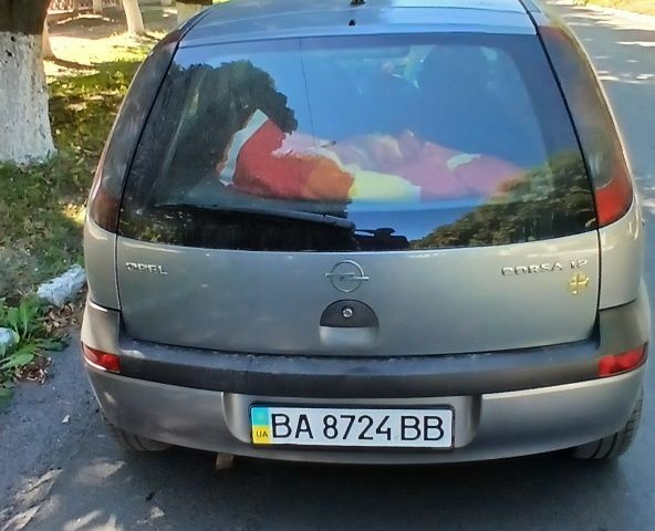Серый Опель Корса, объемом двигателя 1.2 л и пробегом 163 тыс. км за 4000 $, фото 1 на Automoto.ua