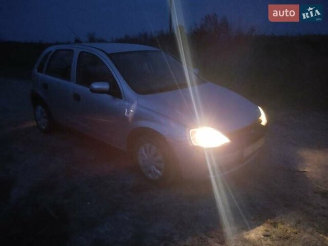 Сірий Опель Корса, об'ємом двигуна 1.69 л та пробігом 384 тис. км за 3150 $, фото 5 на Automoto.ua