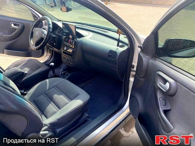 Сірий Опель Корса, об'ємом двигуна 1 л та пробігом 290 тис. км за 2400 $, фото 9 на Automoto.ua