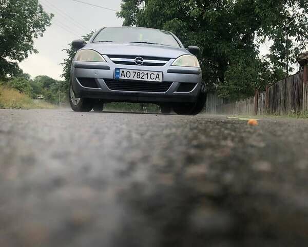 Серый Опель Корса, объемом двигателя 1.3 л и пробегом 370 тыс. км за 3350 $, фото 5 на Automoto.ua