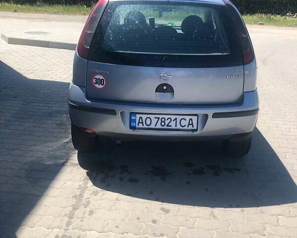 Серый Опель Корса, объемом двигателя 1.3 л и пробегом 370 тыс. км за 3350 $, фото 2 на Automoto.ua