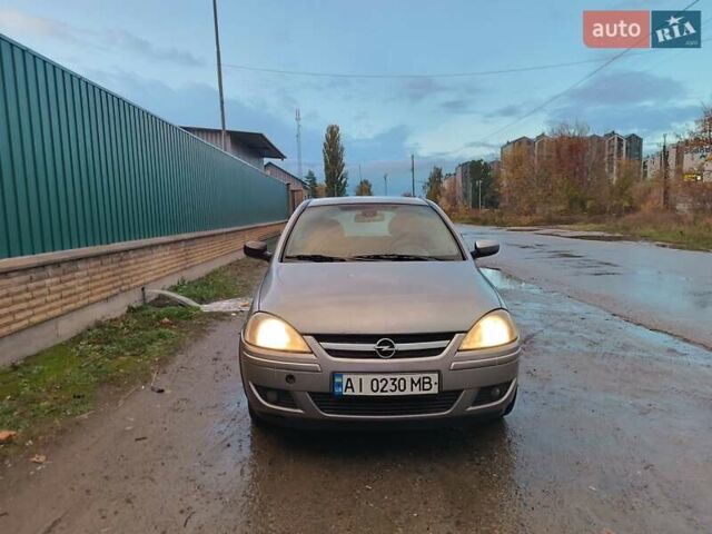 Серый Опель Корса, объемом двигателя 1.2 л и пробегом 300 тыс. км за 2700 $, фото 2 на Automoto.ua