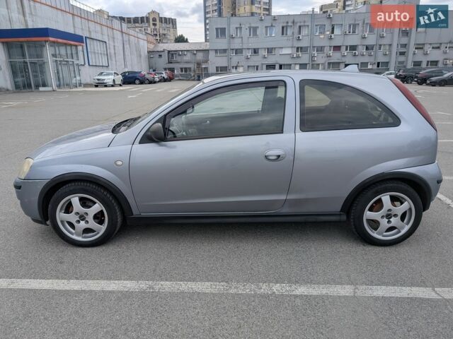 Сірий Опель Корса, об'ємом двигуна 1.2 л та пробігом 298 тис. км за 2400 $, фото 4 на Automoto.ua