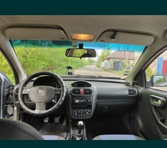 Опель Корса 2004 в Киеве на Automoto.ua Серый Опель Корса, объемом двигателя 1.3 л и пробегом 330 тыс. км за 2350 $, фото 5 на Automoto.ua