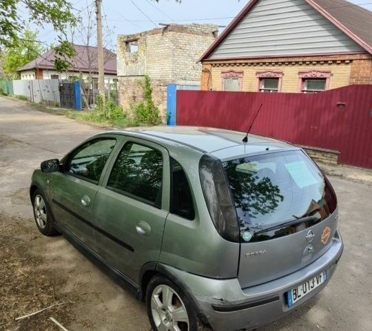 Опель Корса 2004 в Киеве на Automoto.ua Серый Опель Корса, объемом двигателя 1.3 л и пробегом 330 тыс. км за 2350 $, фото 1 на Automoto.ua