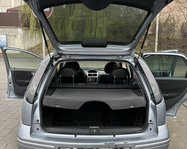 Серый Опель Корса, объемом двигателя 1 л и пробегом 137 тыс. км за 3600 $, фото 20 на Automoto.ua