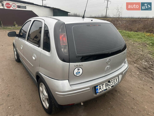 Серый Опель Корса, объемом двигателя 1 л и пробегом 238 тыс. км за 2800 $, фото 8 на Automoto.ua