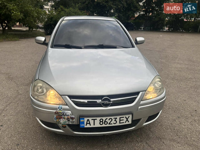 Серый Опель Корса, объемом двигателя 1 л и пробегом 237 тыс. км за 2900 $, фото 5 на Automoto.ua