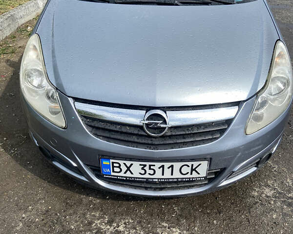 Сірий Опель Корса, об'ємом двигуна 1.23 л та пробігом 250 тис. км за 3800 $, фото 1 на Automoto.ua