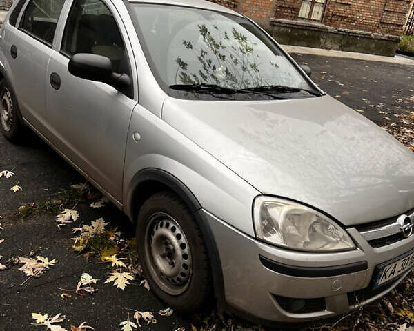 Серый Опель Корса, объемом двигателя 1.2 л и пробегом 180 тыс. км за 2800 $, фото 4 на Automoto.ua